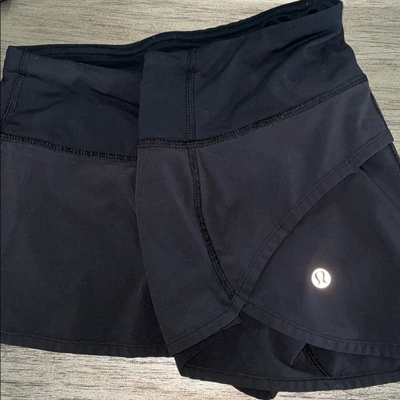 lululemon athletica Pants - LULULEMON speed up short 2.5” - 2